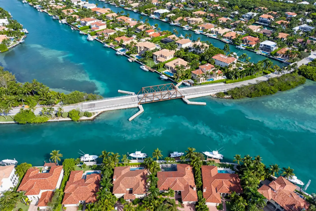 Aerial view of the Boca Raton intracoastal waterway and waterfront homes